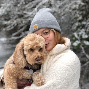 Meet your Posher, Claire